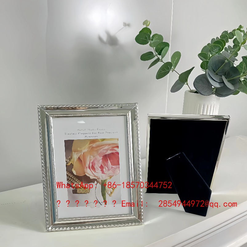 Moldura de Metal Prateada de L - Lighting Decor Photos avaliação e preço
